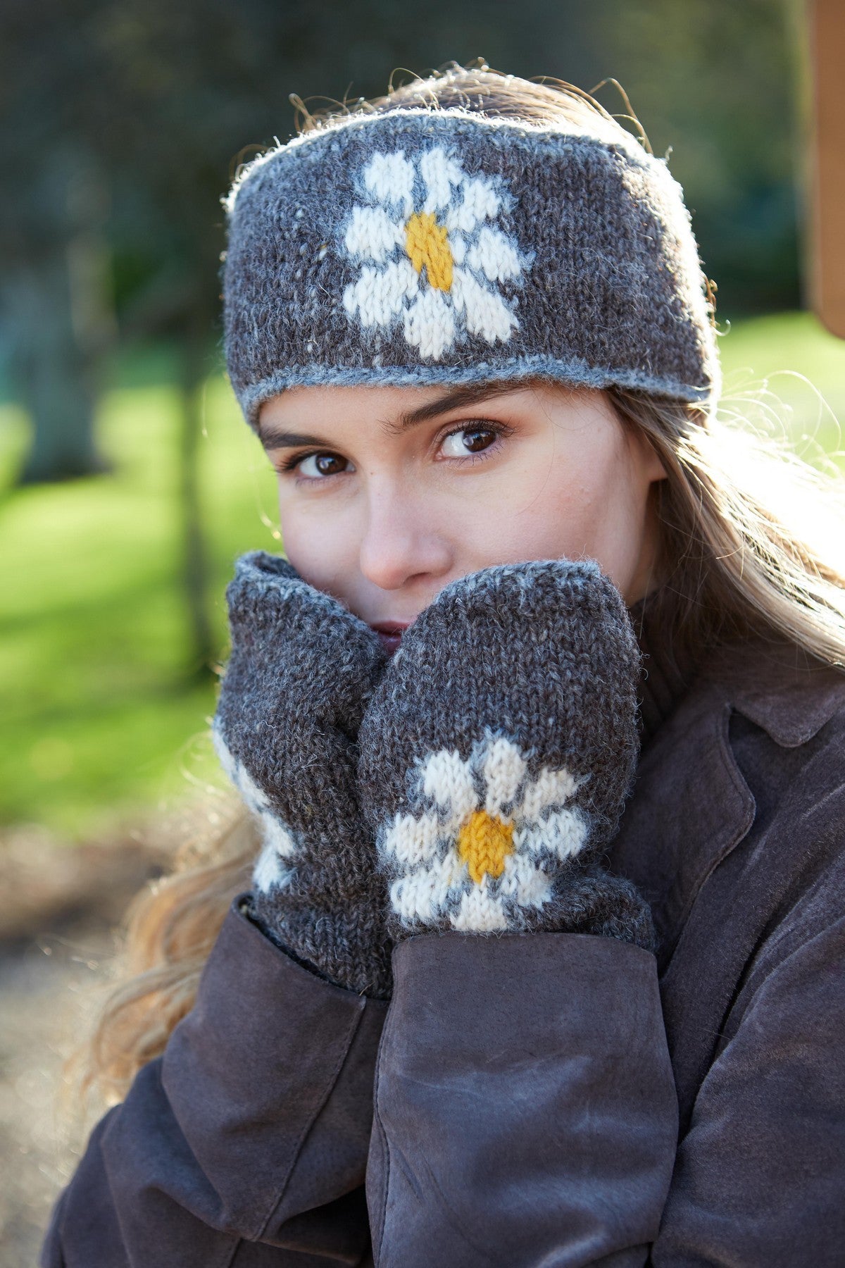 Pachamama Daisy Handwarmer, Bark, Hand Knitted, Sherpa Fleece Lined, Wool