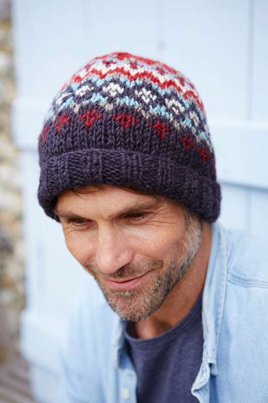 Pachamama Mens Clifden Beanie, Hand Knitted, 100% Wool , Fair Trade Sourced, Red